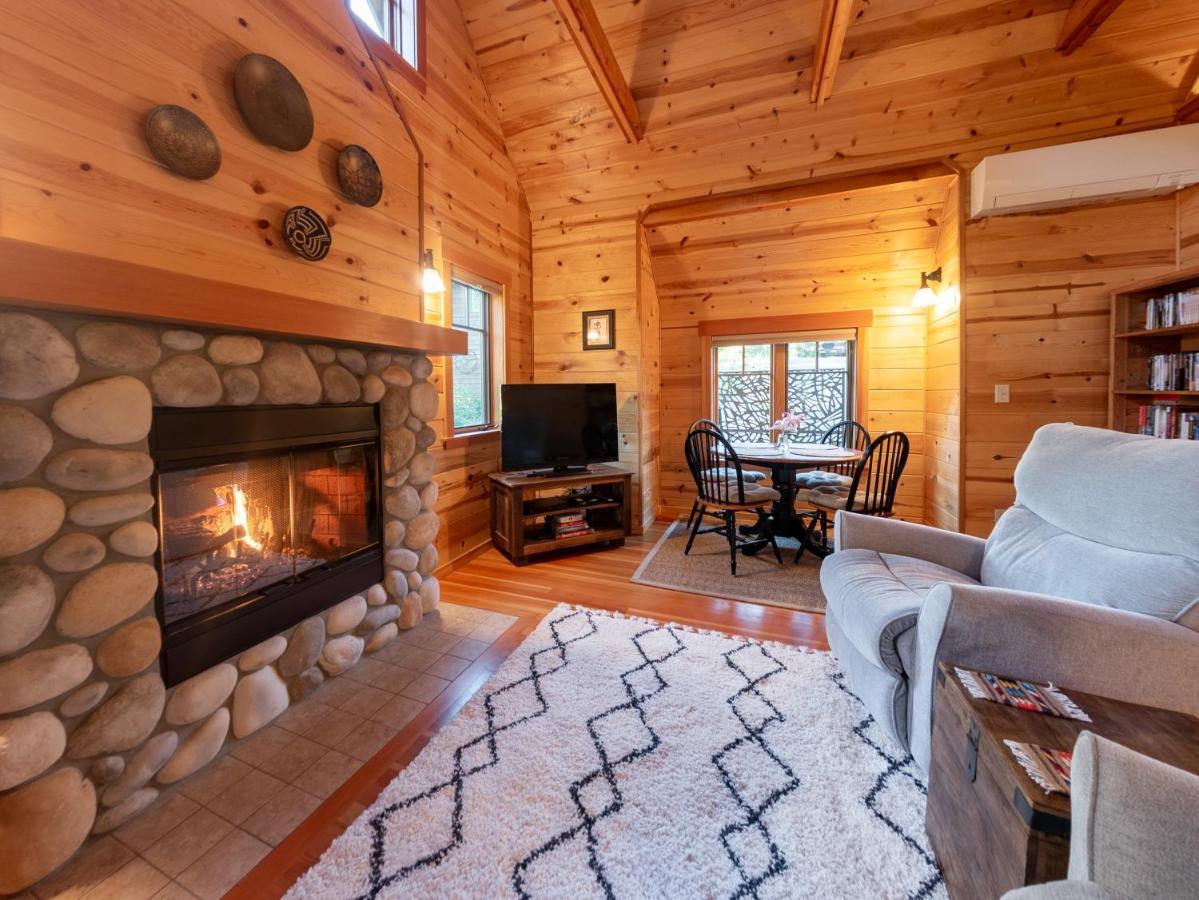 On The River Wooded Bliss Cabin Near Loloma McKenzie Bridge 외부 사진