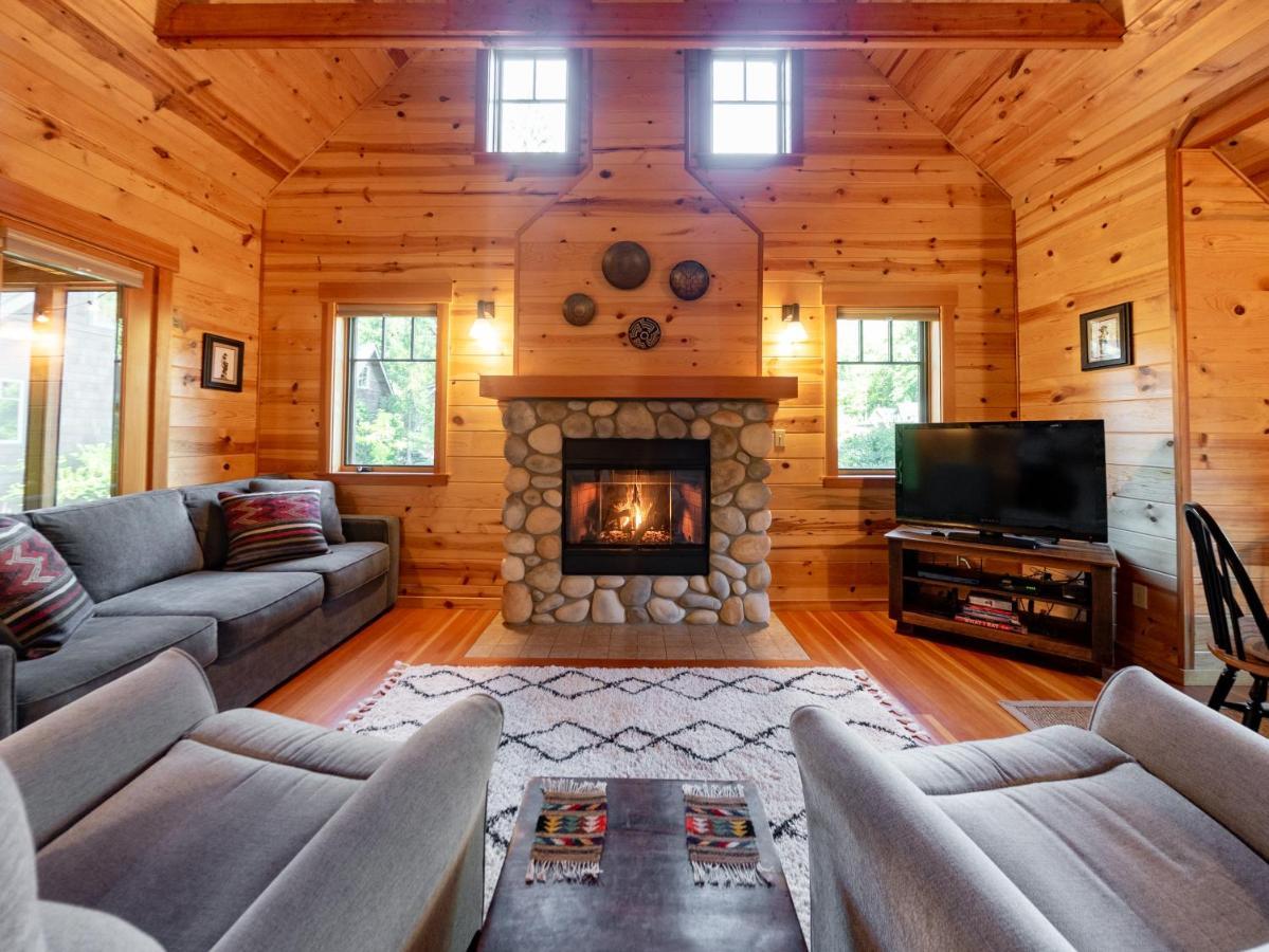 On The River Wooded Bliss Cabin Near Loloma McKenzie Bridge 외부 사진